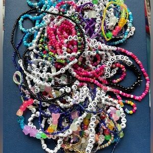 100 Pack Friendship Bracelets for Taylor Swift events! **Bestselling Bracelets!